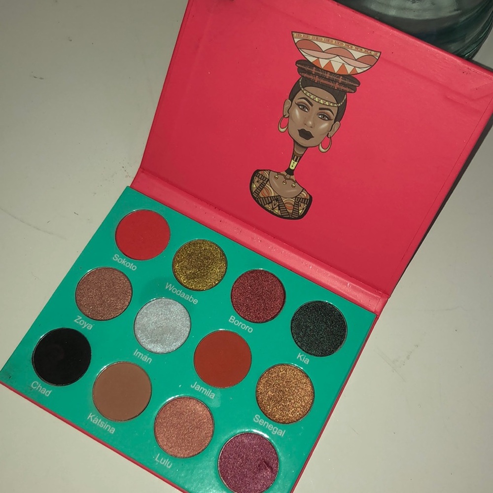Juvias the Saharan palette